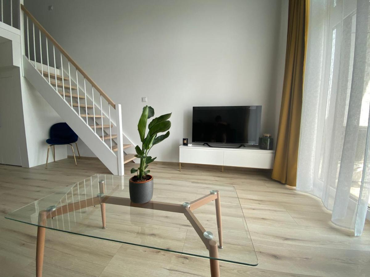 Apartament Wroclaw-Lotnisko Ngoại thất bức ảnh